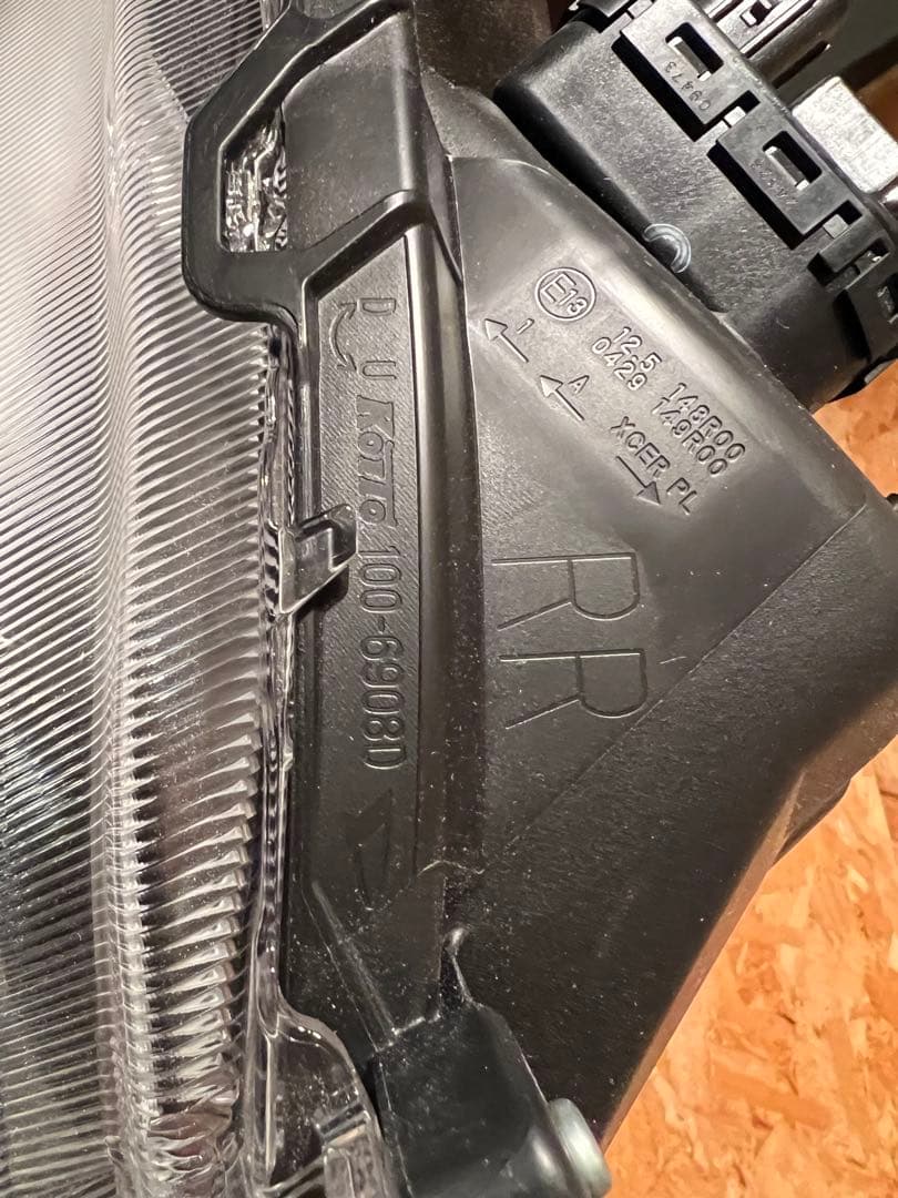 【ダイハツ キャンバス】 LA800S LA850S LED 右ヘッドライト