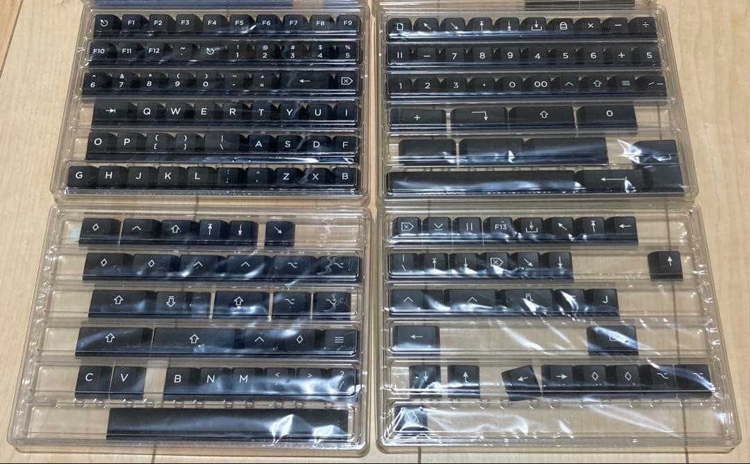 Keyreative KAT WOB keycaps、Base kit