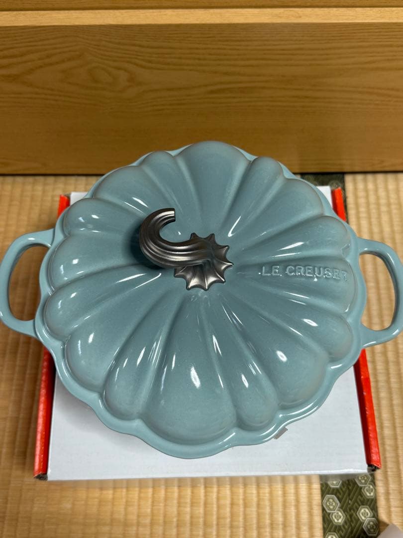 ⭐︎お値下げ⭐︎ LE CREUSET パンプキン型　24cm シーソルト
