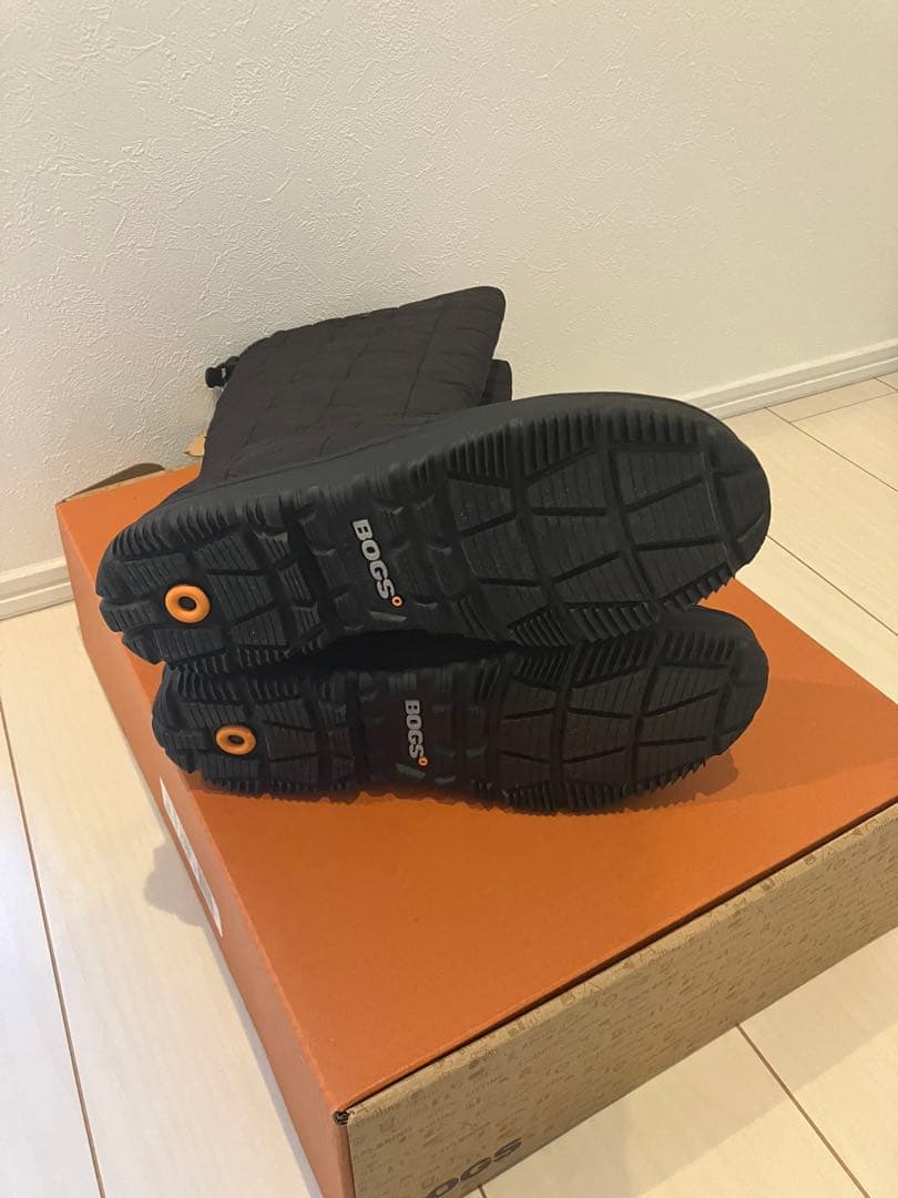 BOGS 防水キルティングロングブーツ ブラック