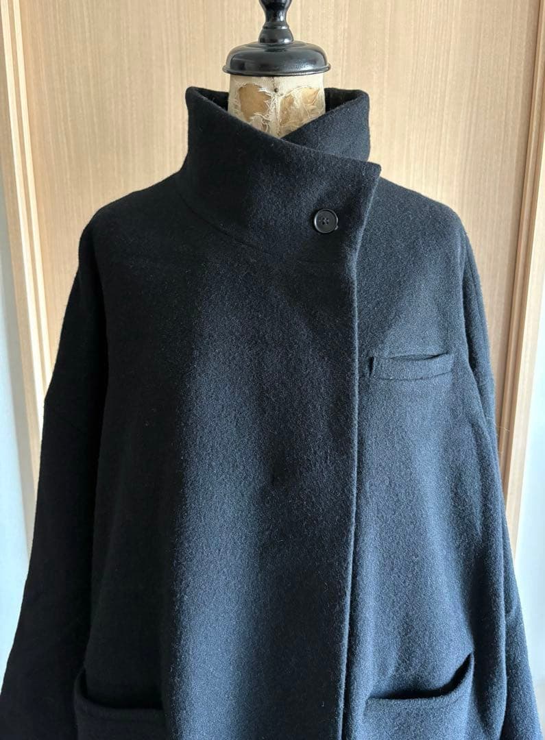 mizuiro ind 黒のウールコート スタンドカラー
