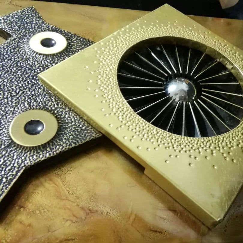 逸品　オブジェ　スティーブンチュン　ウォールデコ　スカルプチャー　ブルータリズム