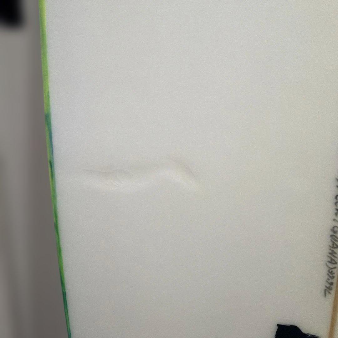 ジャスティスサーフボード　グリーンイグアナモデル