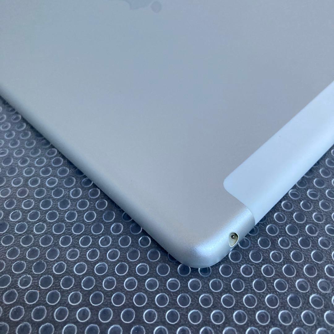 3183【早い者勝ち】美品☆電池良好☆iPad6第6世代32GB SIMフリー☆