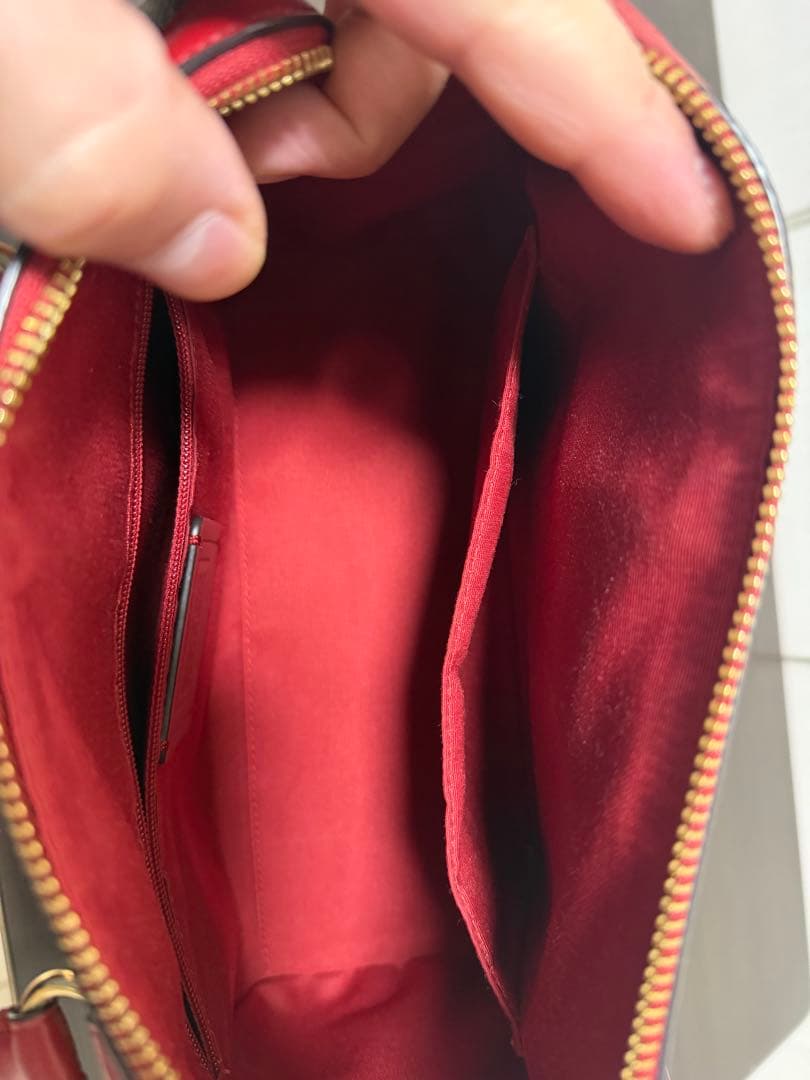 美品　コーチ ローアン サッチェル シグネチャー 2way ショルダーバッグ 赤