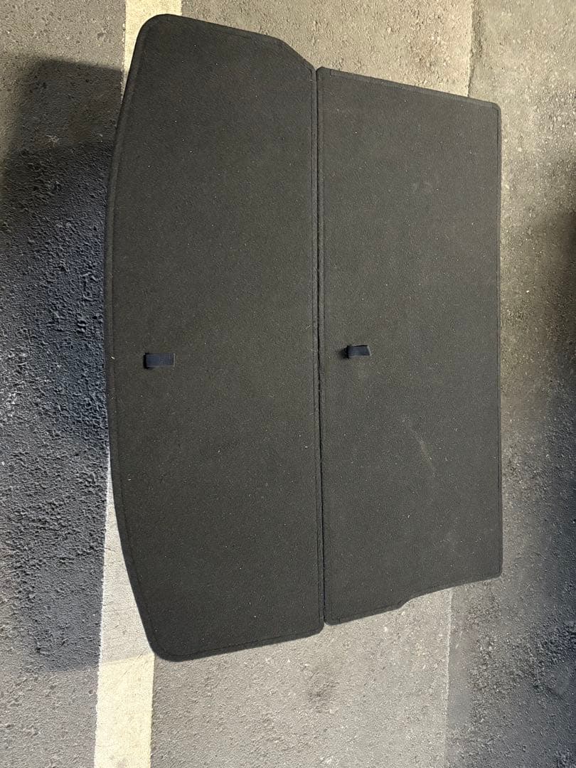 日産リーフ　ZE1 リヤアンダーボックス カーペット