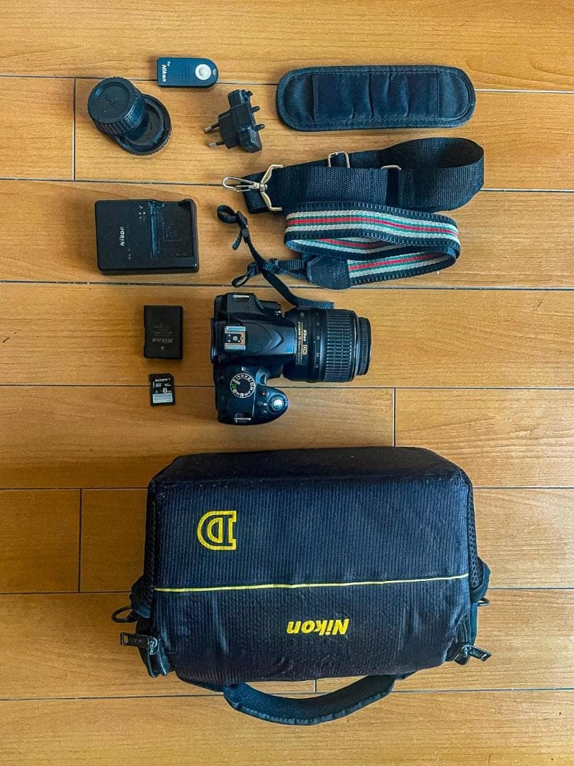 Nikon D3200 + 18-55mm VR デジタル一眼レフカメラ