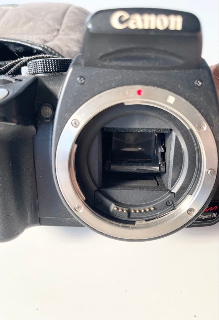 Canon EOS KISSデジタル一眼レフカメラセット 動作未確認