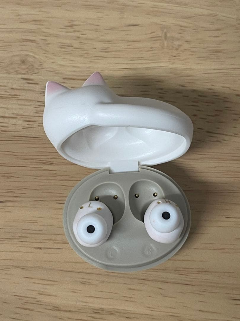 radius NEKO ワイヤレスイヤホン 猫型充電ケース