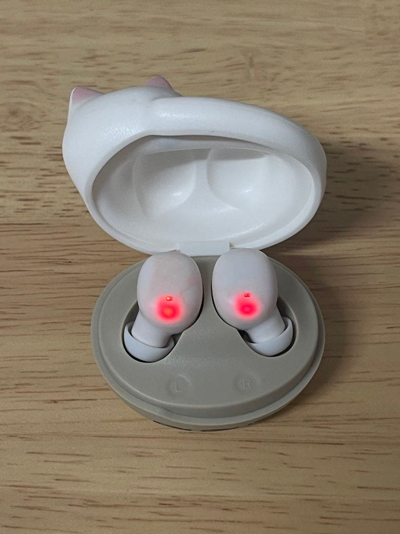 radius NEKO ワイヤレスイヤホン 猫型充電ケース