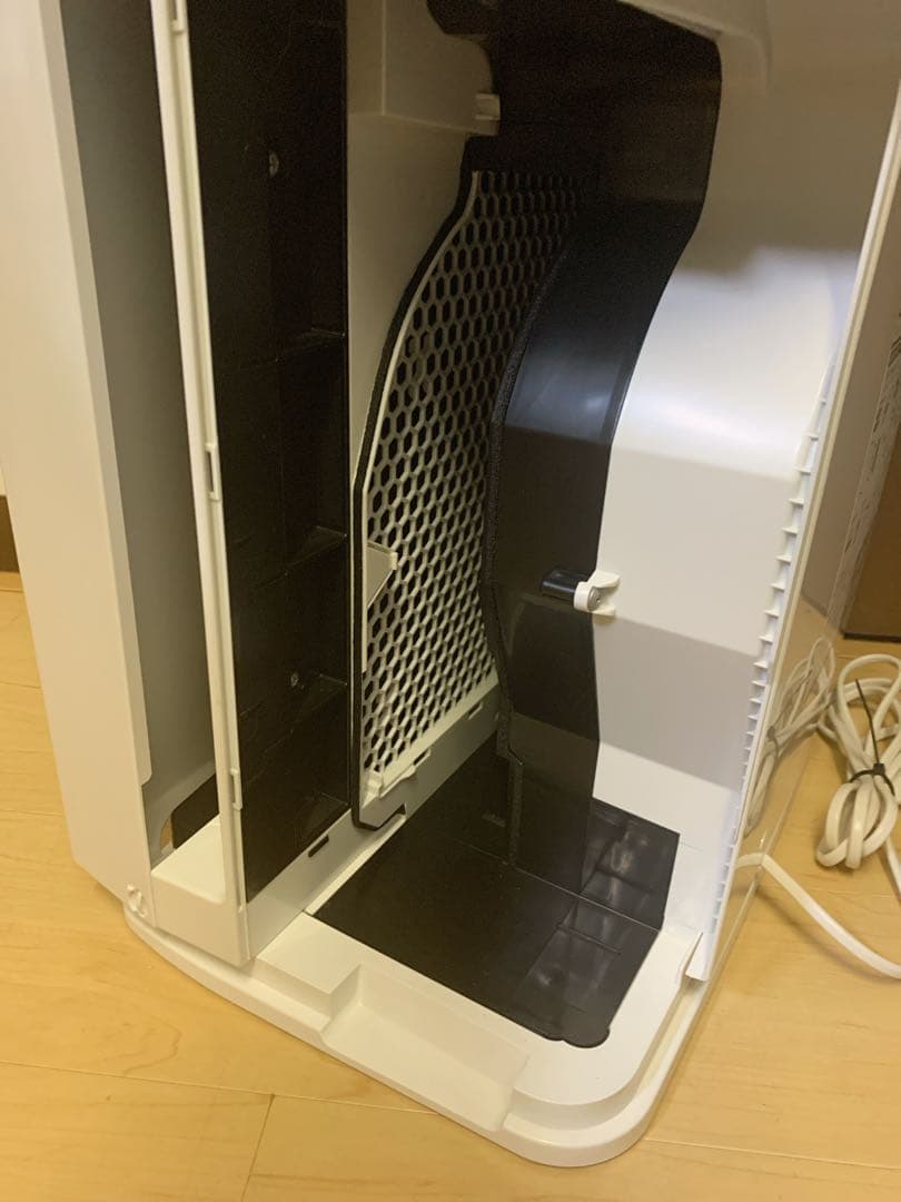 値下げ！【美品】ダイキン 加湿空気清浄機 MCK70WE7-W