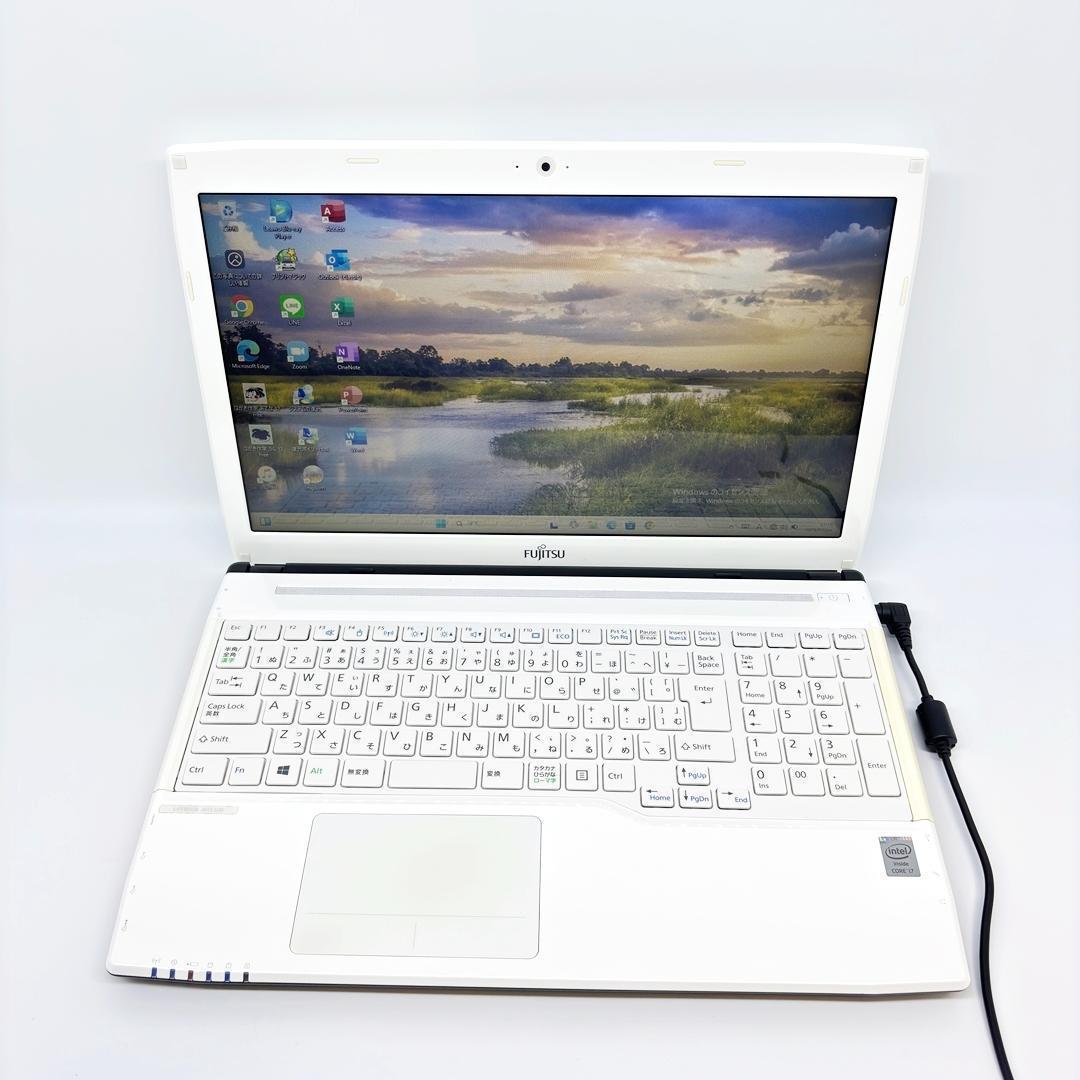 富士通 ノートパソコン Corei7 SSD オフィス付き Win11 A34