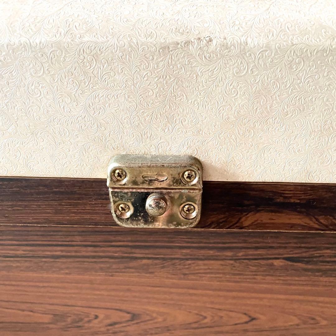 ◆昭和レトロ 収納付きスツール 小型椅子 木材 革張り ペイズリー柄 ゴールド③