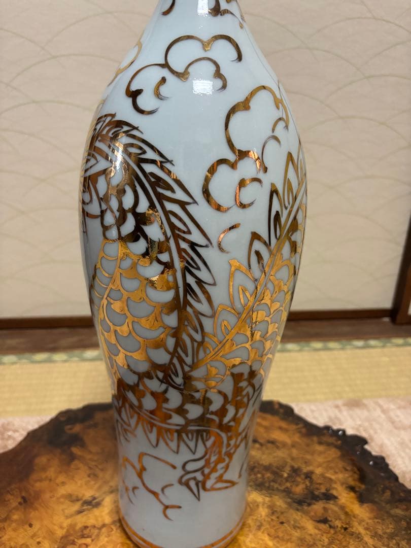 韓国青磁器の開運金龍神装飾陶器瓶