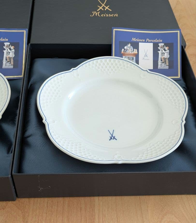 Meissen 2006年イヤープレート 　ホワイト　 2枚セット　ビンテージ