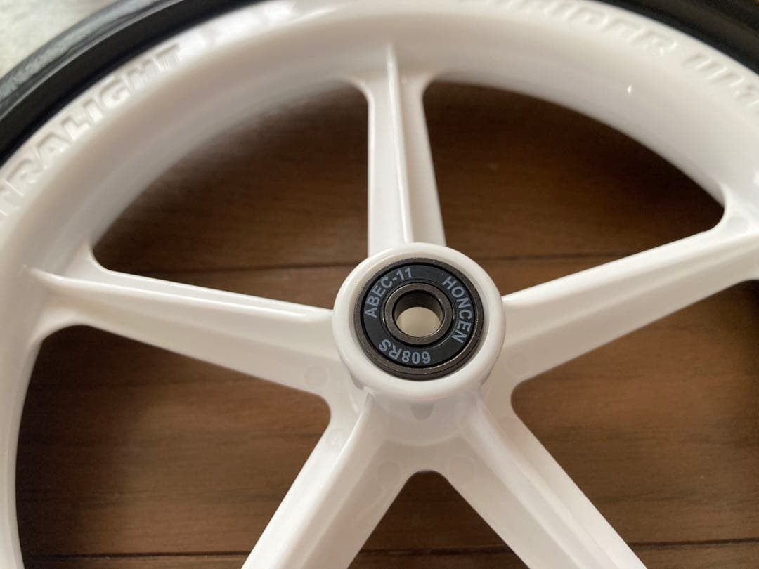 【最新最軽量ホイール】STRIDER ストライダータイヤゴム化　ホワイト　白