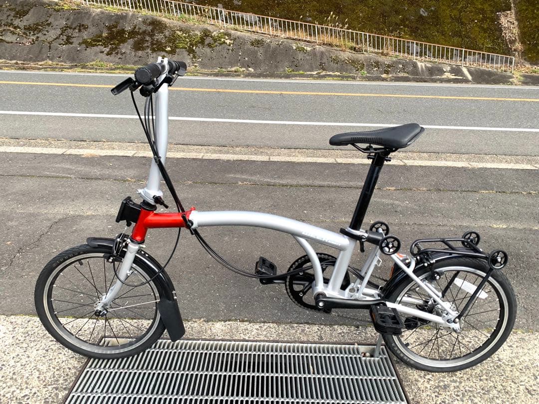 【美品】未使用品 即乘 折り畳み転車 EIGHT ミニベロSRF3 内3速 16