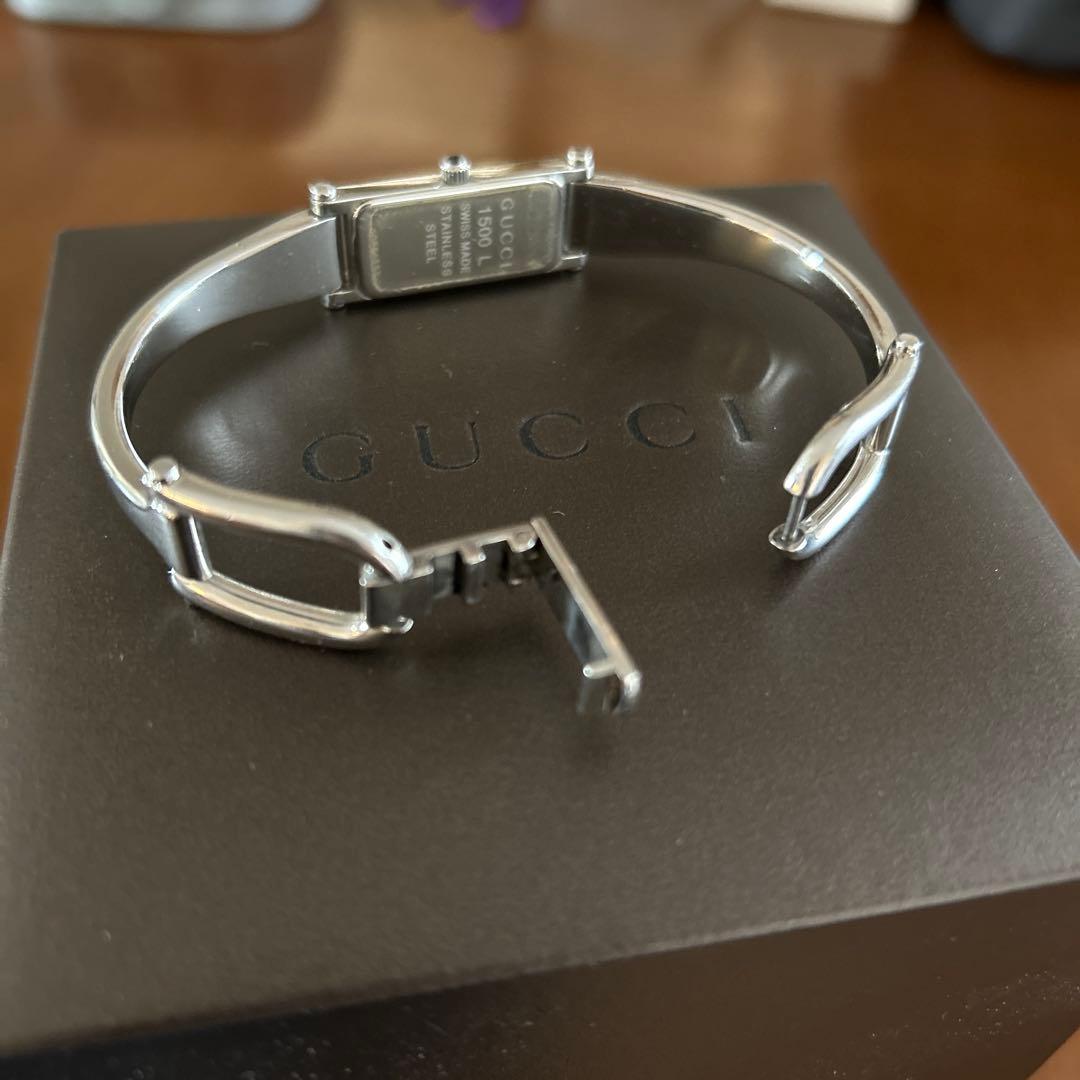 GUCCI 腕時計 バングルウォッチ アナログ 1500L YA015545
