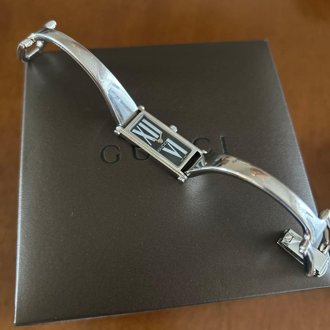 GUCCI 腕時計 バングルウォッチ アナログ 1500L YA015545