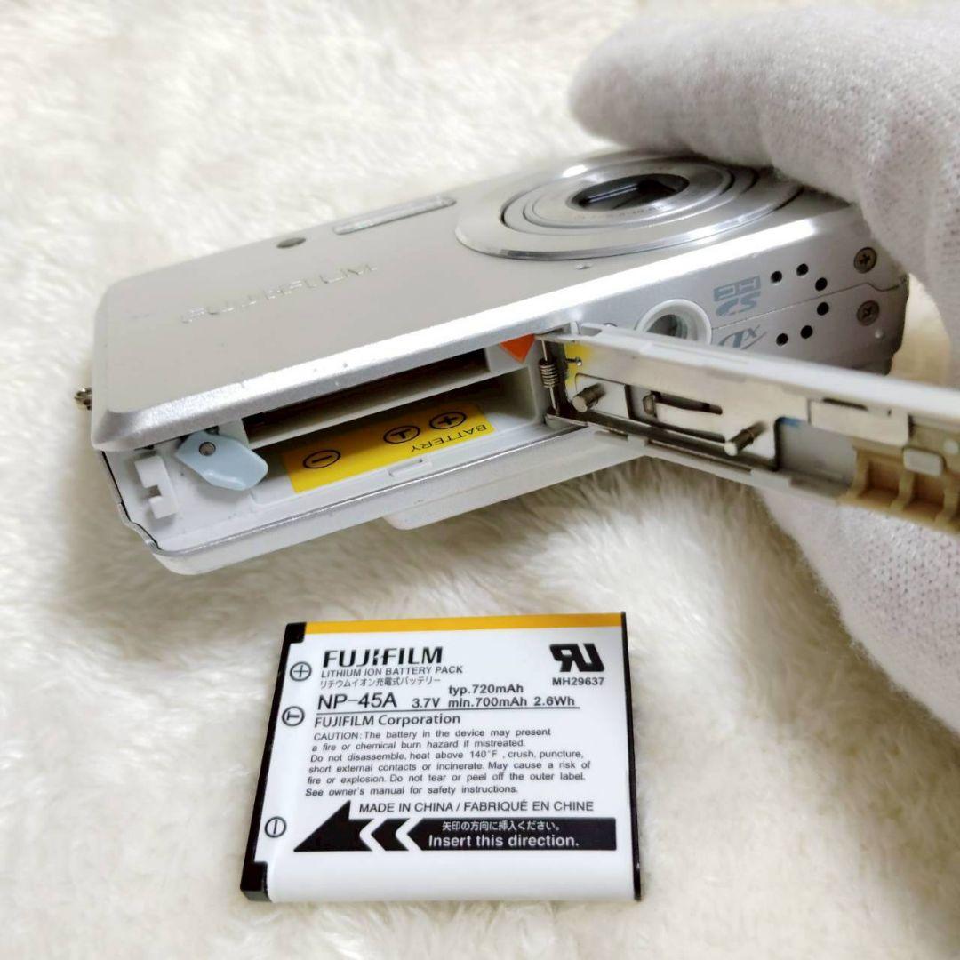 FUJIFILM FinePix J10 シルバー 箱付き