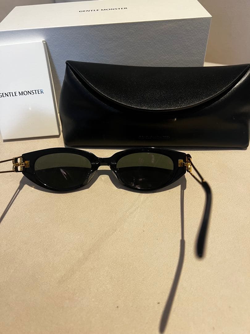 【保証書付】ジェントルモンスター サングラス Kunst 01GD
