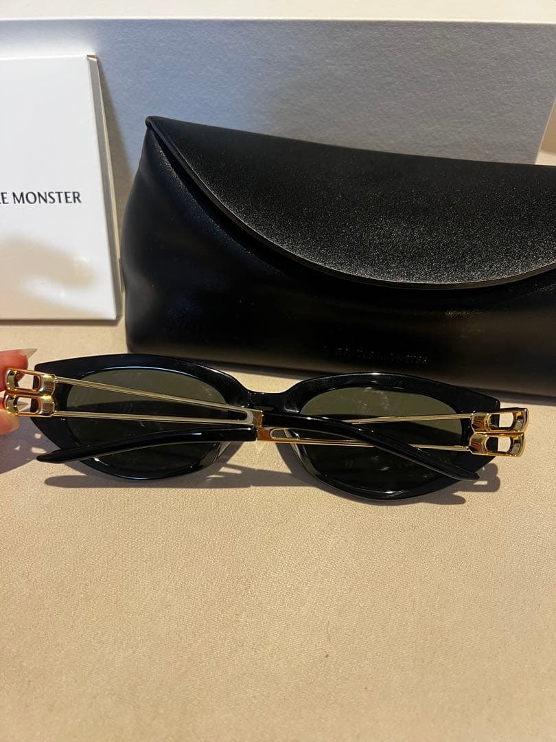 【保証書付】ジェントルモンスター サングラス Kunst 01GD