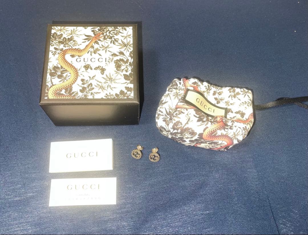 GUCCI グッチインターロッキング スタッズピアス