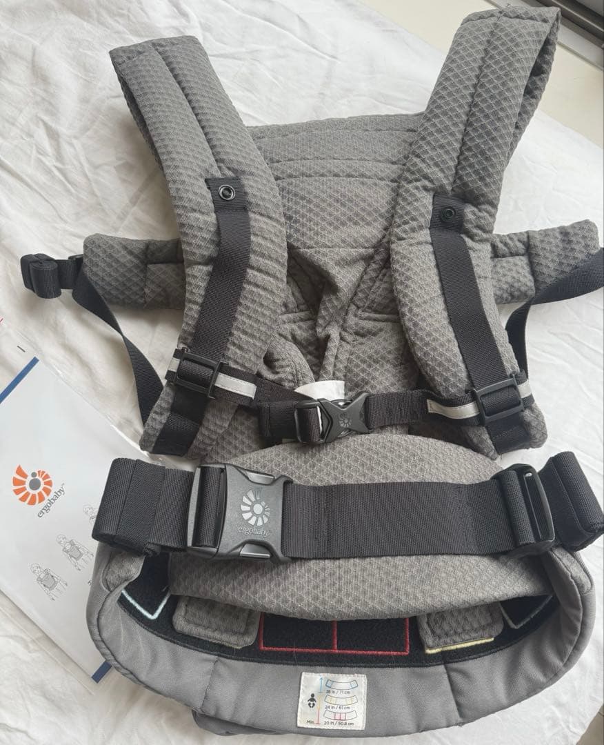 エルゴベビー　ベビーキャリア OMNI Breeze グラファイトグレー