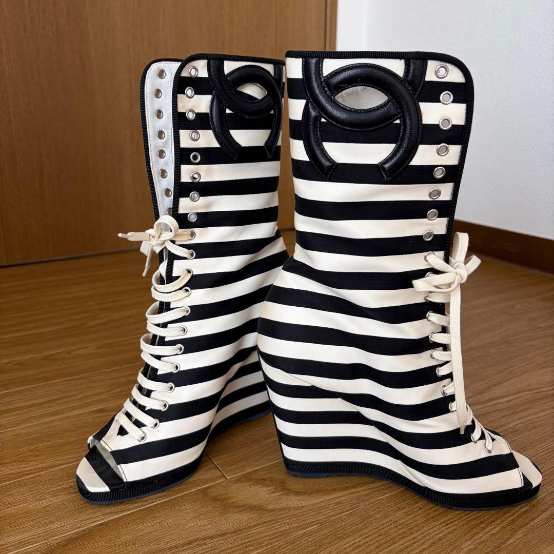 CHANEL ストライプ ウェッジブーツ