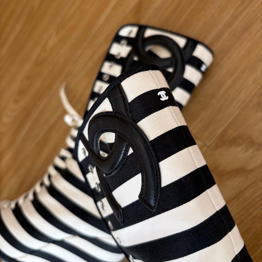 CHANEL ストライプ ウェッジブーツ