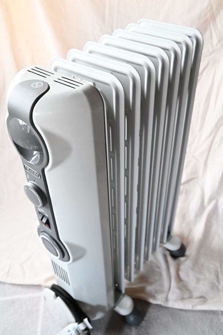 ★美品✨★デロンギDe'Longhi オイルヒーター　RHJ11G0812-DG