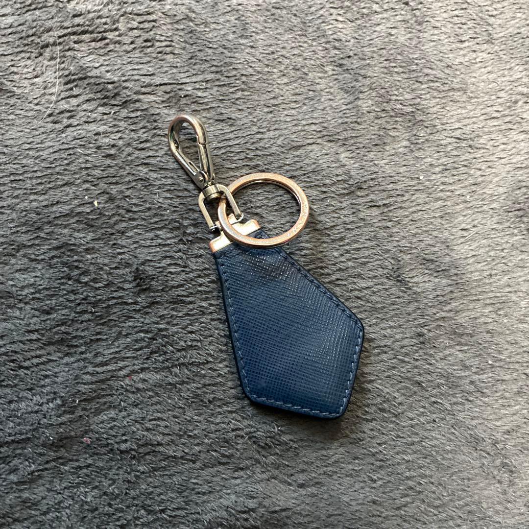 プラダ　キーホルダー　ストラップ　キーリング　0712