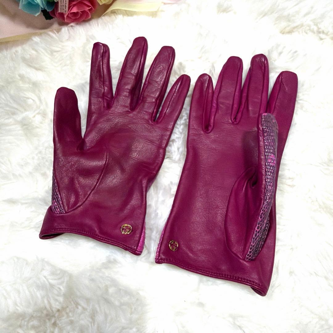 GUCCI グッチ GGインターロッキング ピンク パイソン レザー 手袋