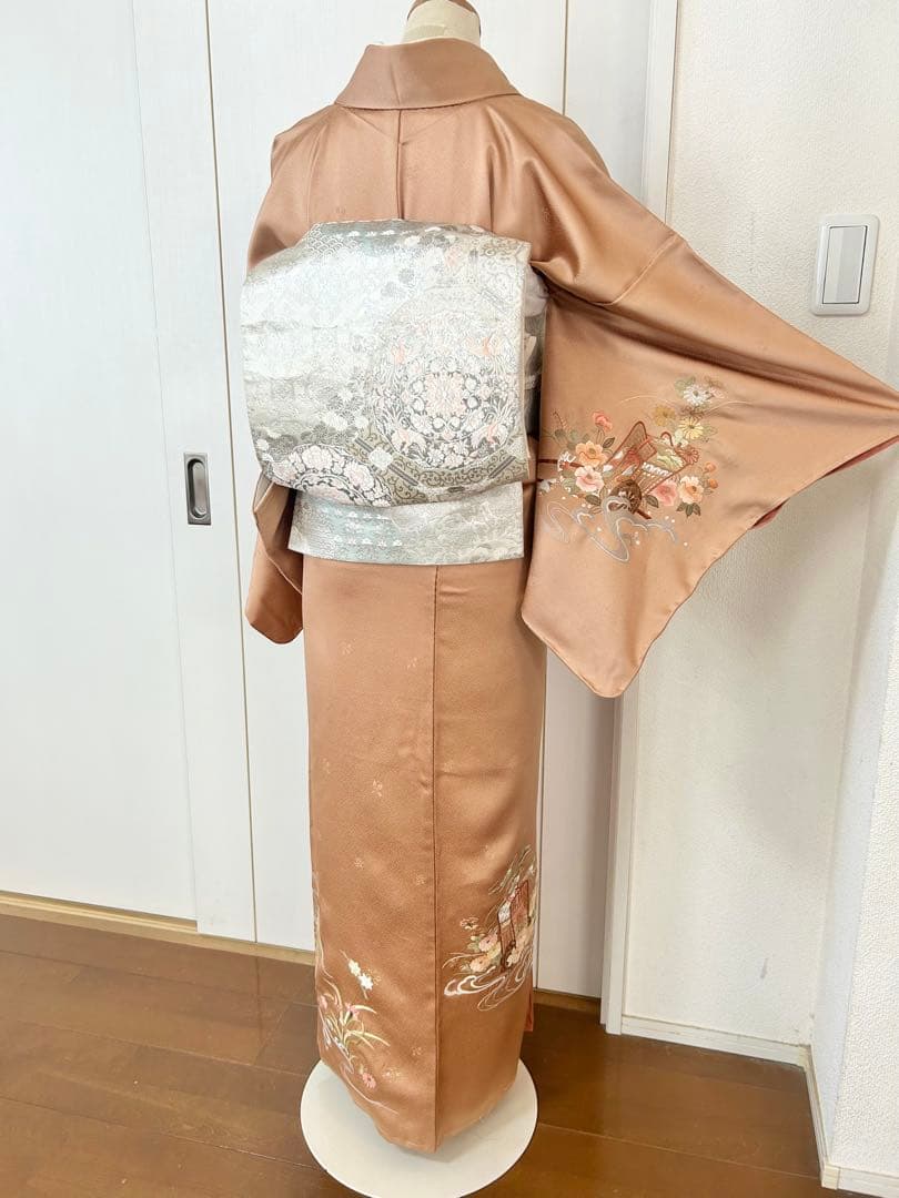 未使用　しつけ糸付き　豪華　総刺繍　正絹訪問着　フルセット4点　入学式　卒業式