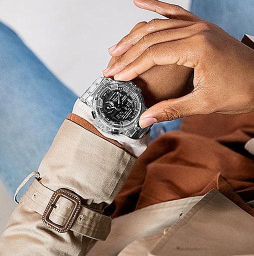 Gショック透明クリアスケルトン腕時計GA-700SKE-7AメンズG-SHOCK