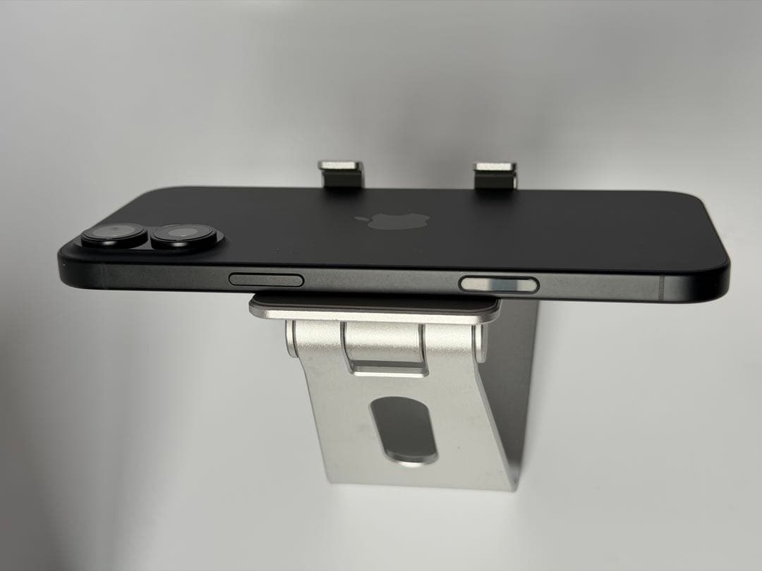 iPhone 16 plus 128GB ブラック