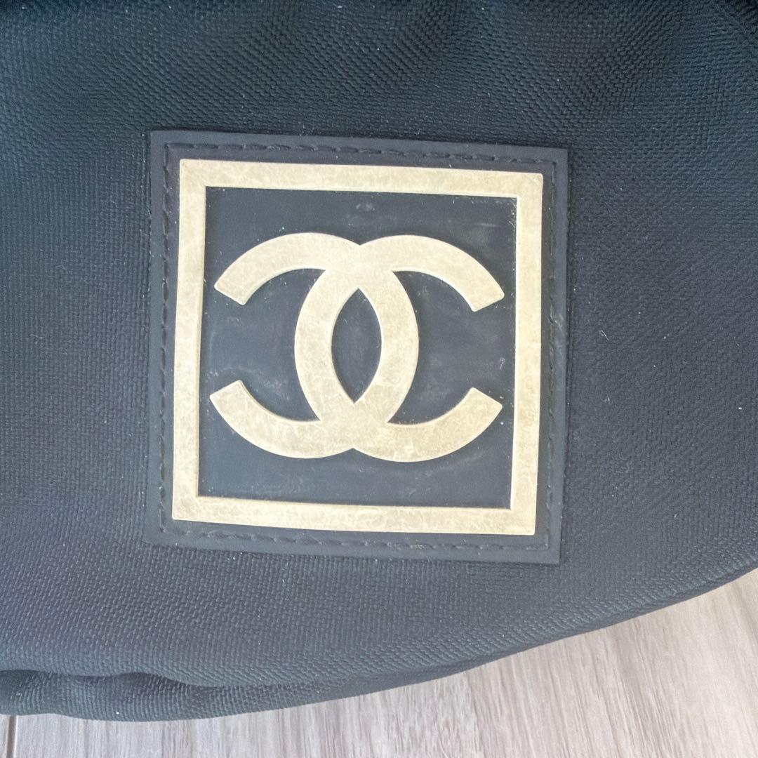 希少　CHANEL スポーツライン　ボディバッグ