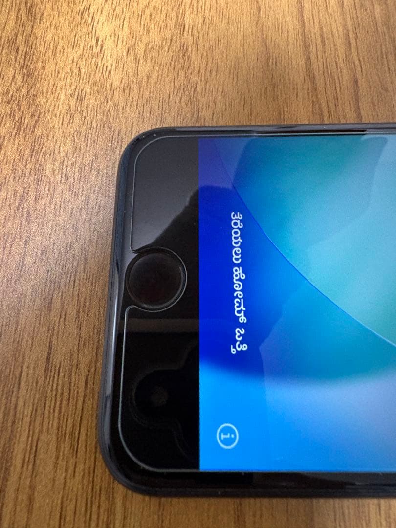 iPhone SE （第3世代）　128GB ミットナイト