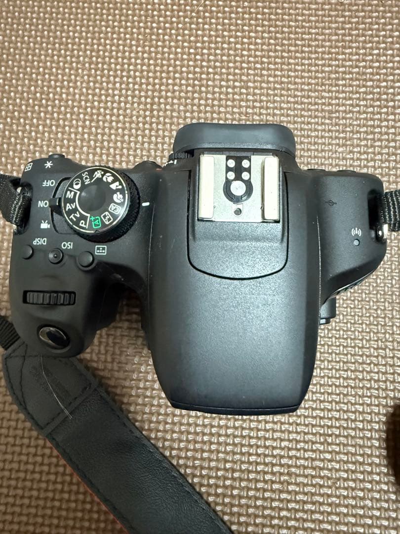 Canon EOS KISS X9iダブルレンズセット（ケース付き）