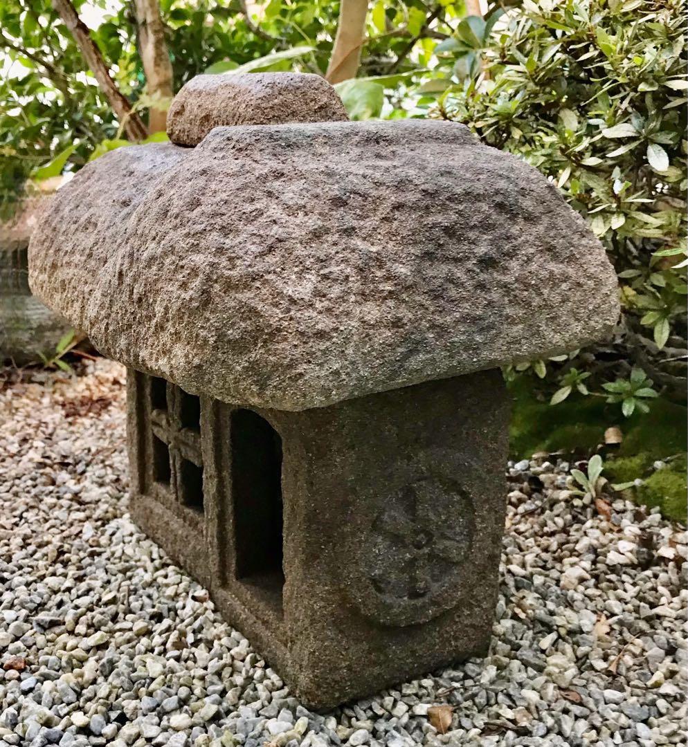 【山小屋風石灯篭・置灯篭・オブジェ・庭石】ガーデニング箱庭造園水石飾り石