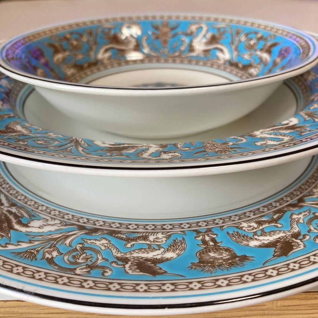 [極美品]ウェッジウッド　フロレンティーン ターコイズ　青地装飾陶磁器皿3点