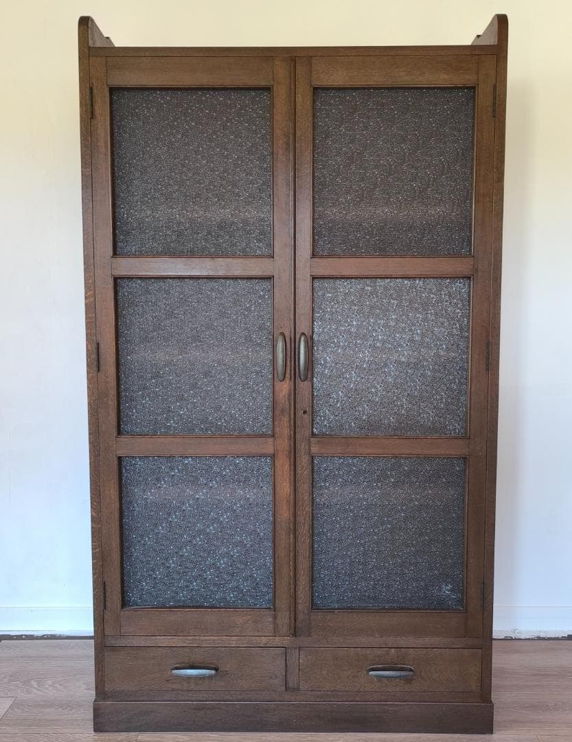 昭和レトロ ガラス戸付き木製本棚　アンティーク食器棚　鱗ガラス　ハンドメイド