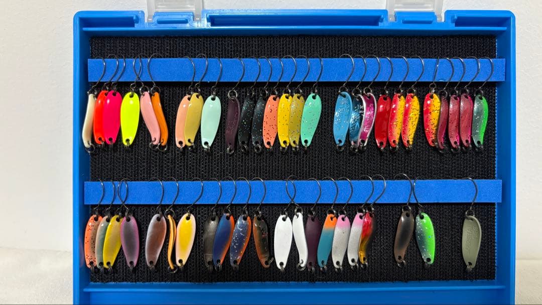 スプーンルアーセット 多色 収納ケース付き