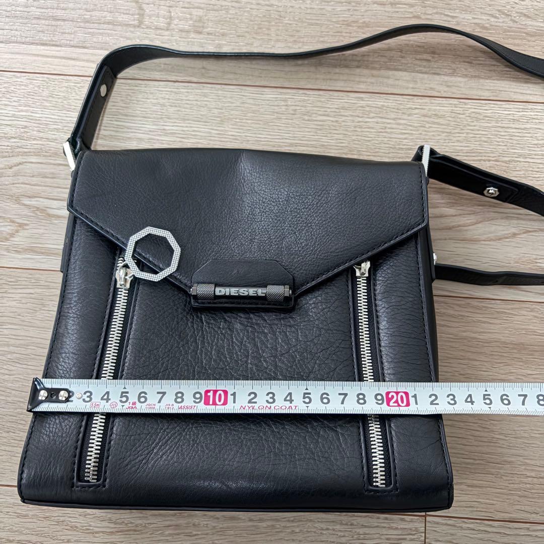 DIESEL レザーショルダーバッグ