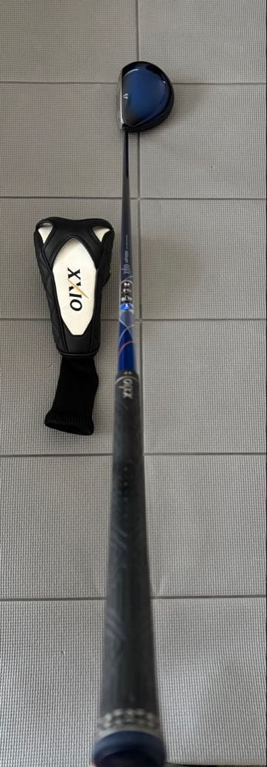 XXIO ドライバー 黒/青