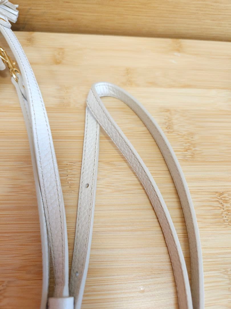 【未使用品】ATAO　アタオ　お財布ポシェット　アイビスホワイト