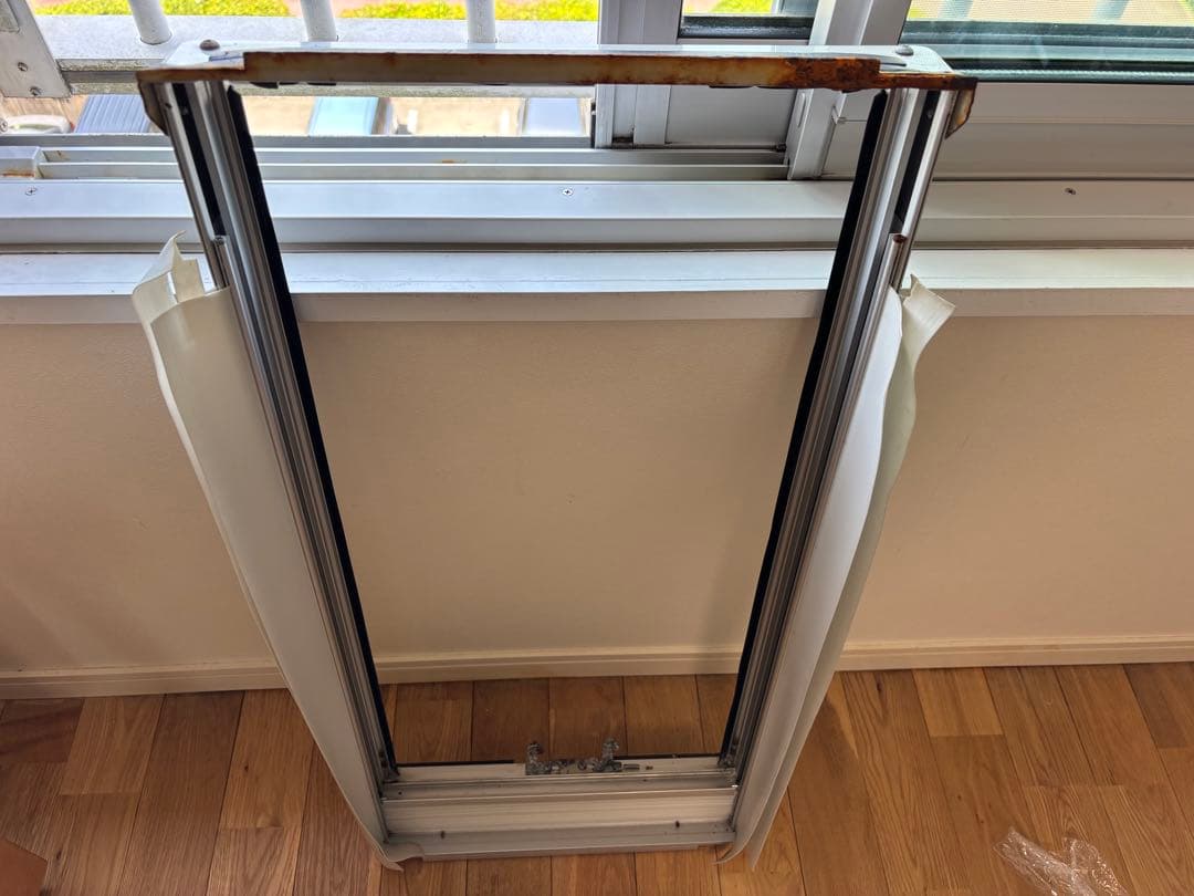 TIW–AS180l 窓用エアコン トヨトミ