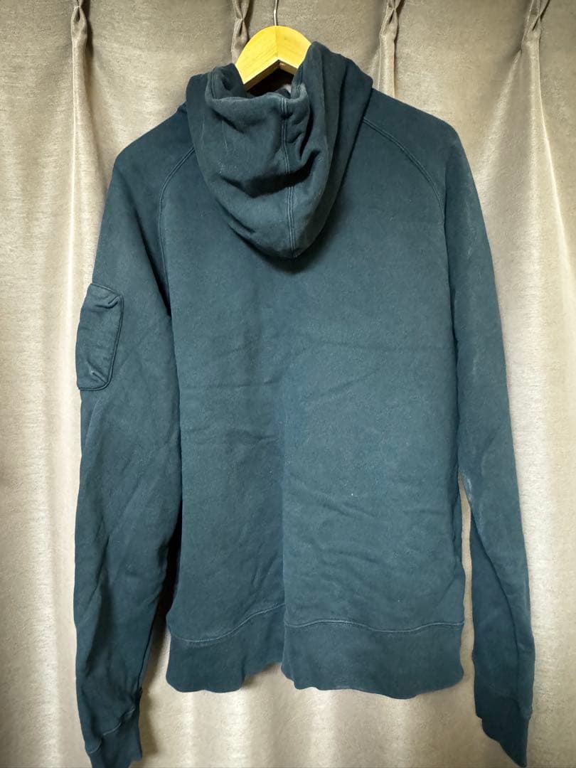 ナイキ　パーカー　サイズXL レブロンジェームスモデル