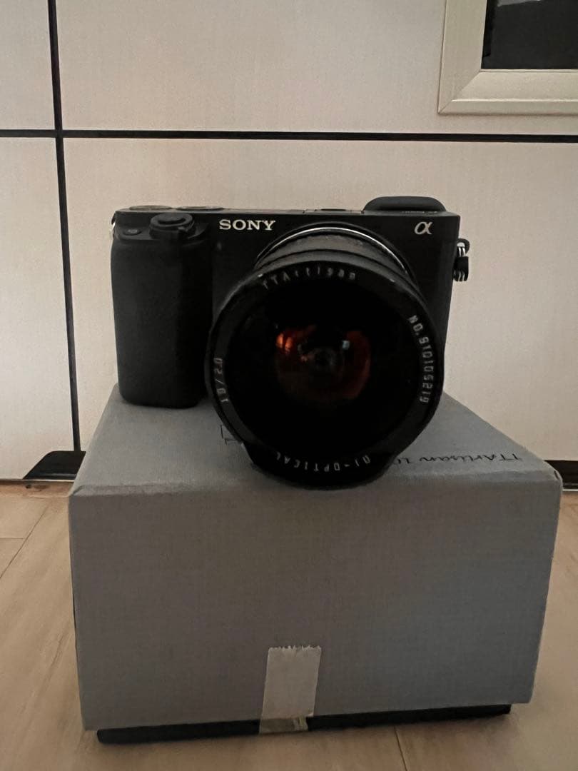 SONY α6000、（TTArtisan 10mm F2 レンズ付き）