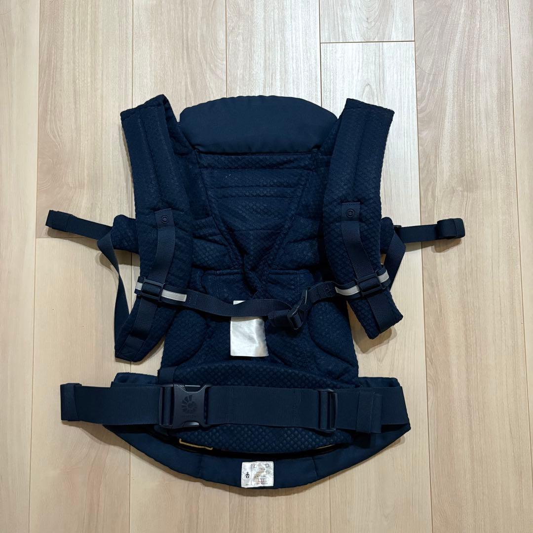 エルゴ　オムニブリーズ　美品　新品未使用あり　箱あり　ネイビー　抱っこ紐